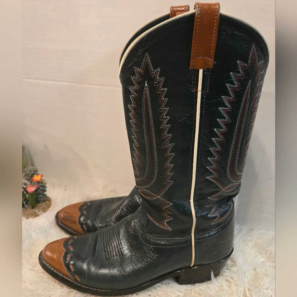 VINTAGE COWBOY BOOTS - Picture 11 of 16